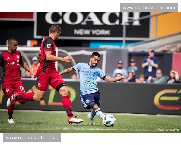 芝加哥火焰vs多伦多FC:东部豪强的宿命对决,谁能在绿茵场点燃夏日激情? 芝加哥火焰vs多伦多FC:东部豪强的宿命对决,谁能在绿茵场点燃夏日激情?